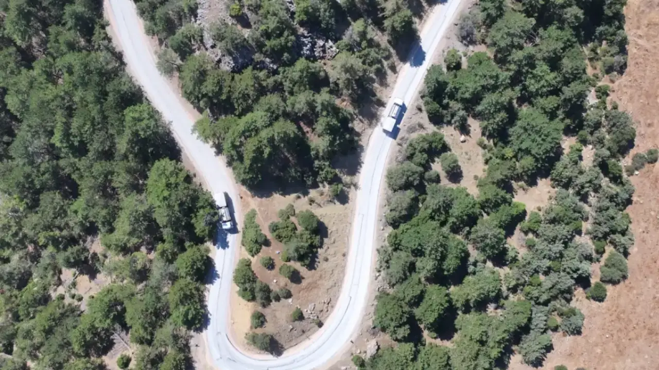 Manisa Ayvacık yoluna 6 kilometrelik asfalt