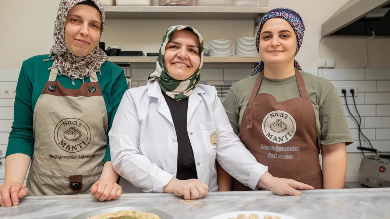 Mersinli kadın üretici, stanttan kendi mantı dükkanına uzandı