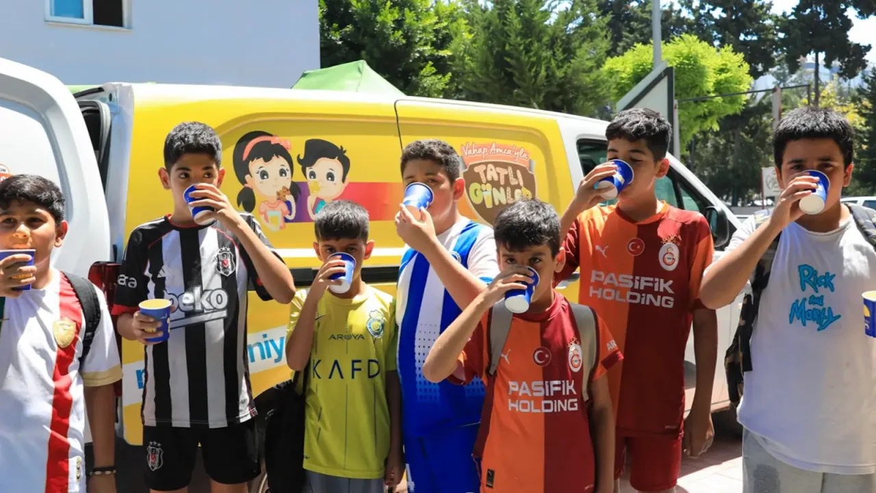 Mersin’de yaz sıcaklarına limonlu serinlik