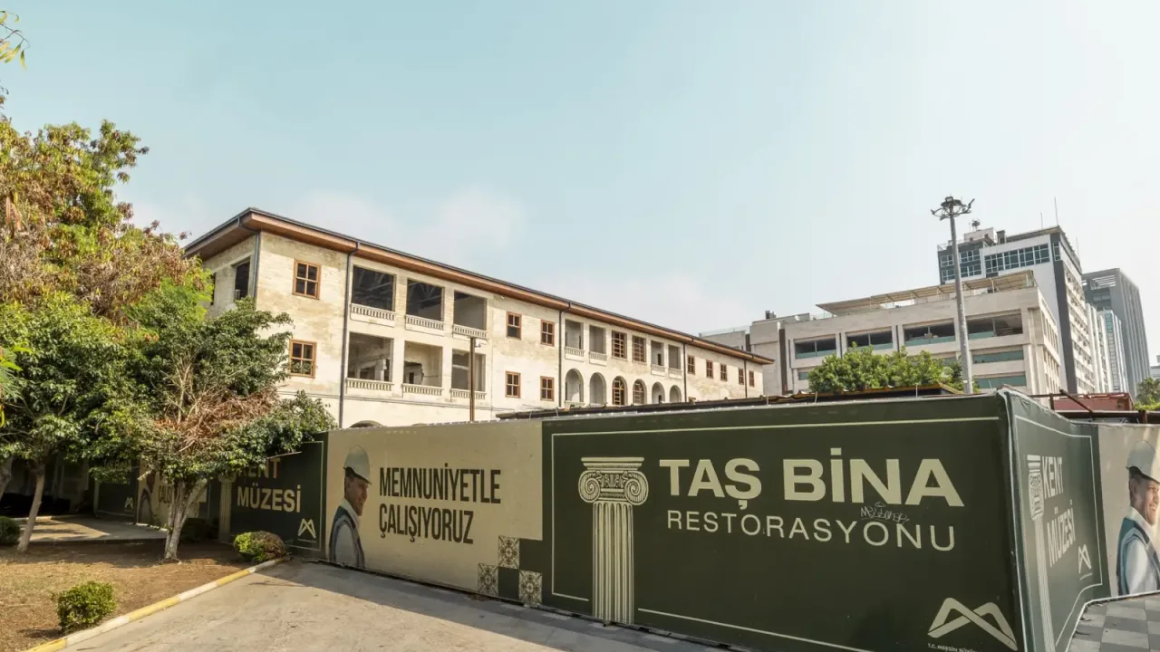 Mersin’in hafızası Taş Bina’da Kent Müzesiyle yaşatılacak