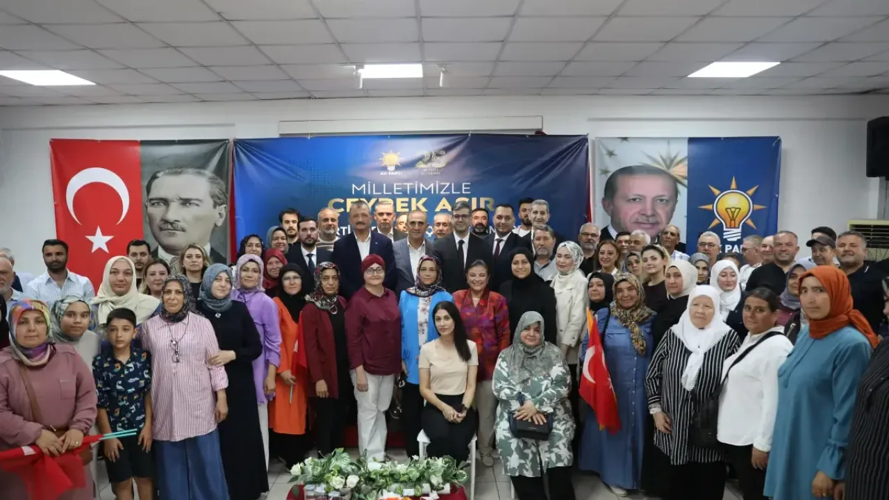 Mustafa Özkan:"Türkiye Yüzyılı'na güçlü teşkilatımızla yürüyoruz"