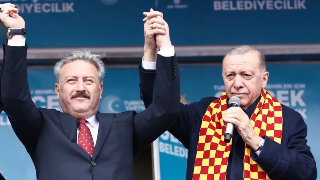 Mustafa Palancıoğlu'ndan '25.yıl' kutlaması