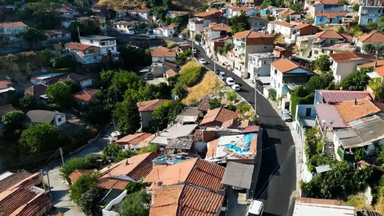 Narlıdere'de Asfalt Çalışmaları