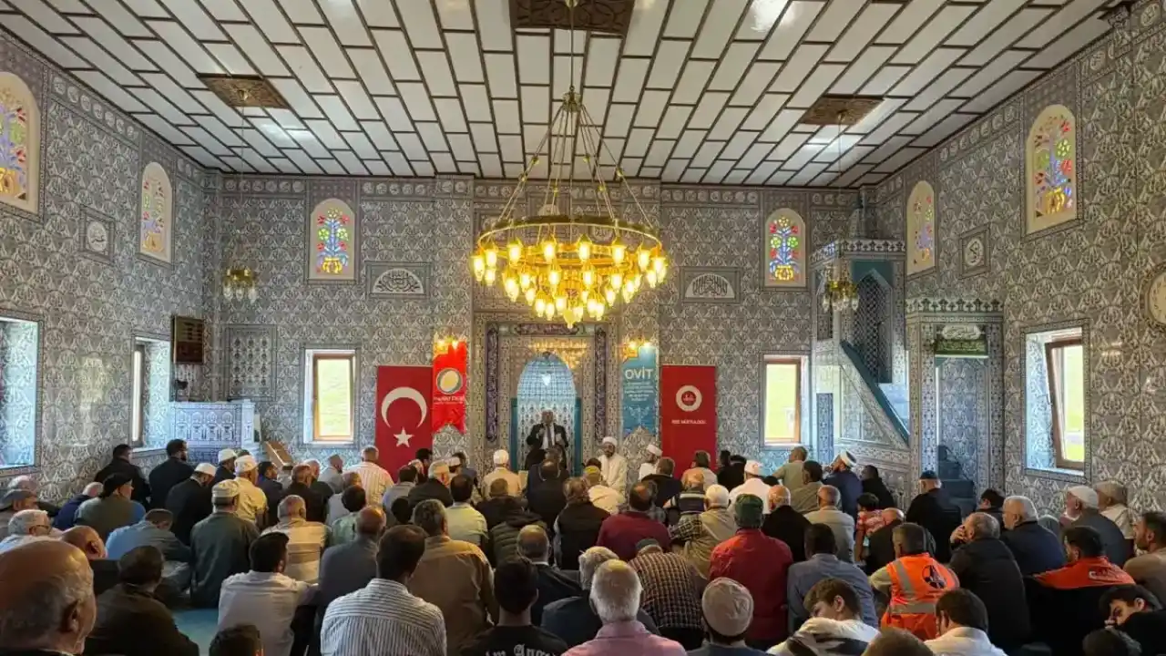 Ovit Hacı Hakkı Ekşi Camii’nde Kur’an ziyafeti yaşandı