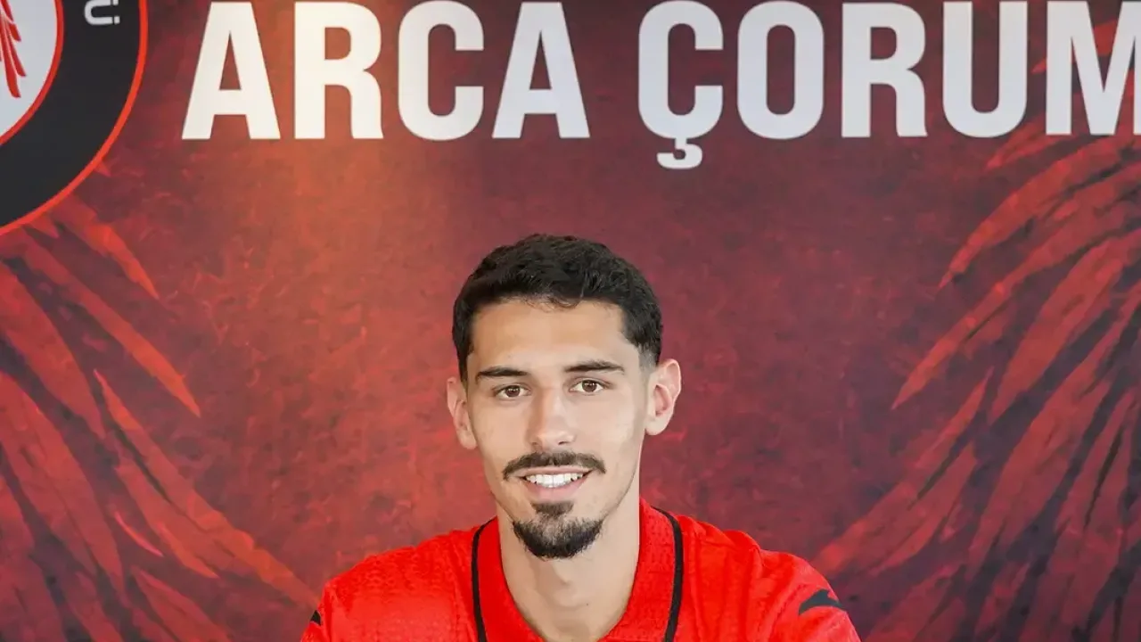 Resmî İmza! Arca Çorum FK'dan savunmaya takviye
