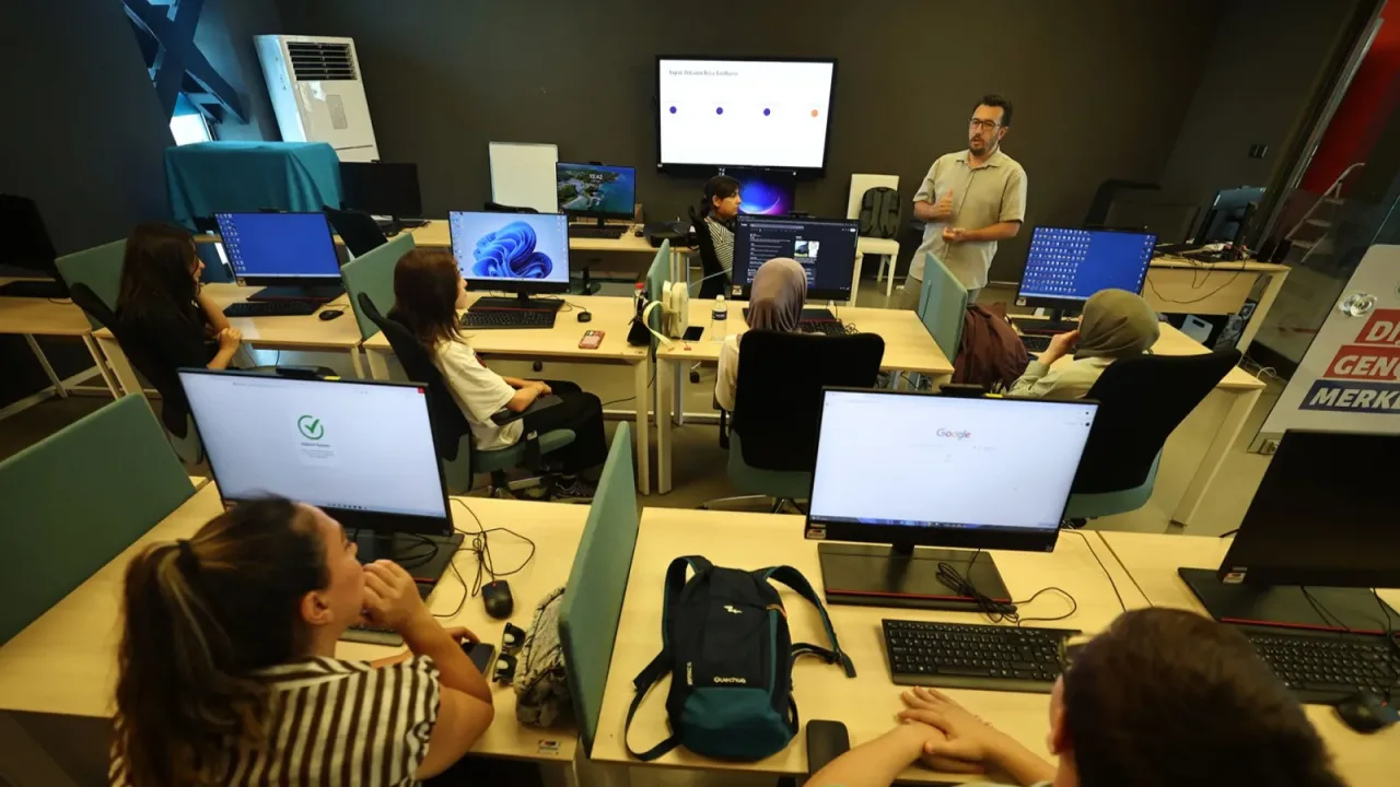 Sakarya Genç Atölye'de İlk Hafta Programı Sonuçlandı