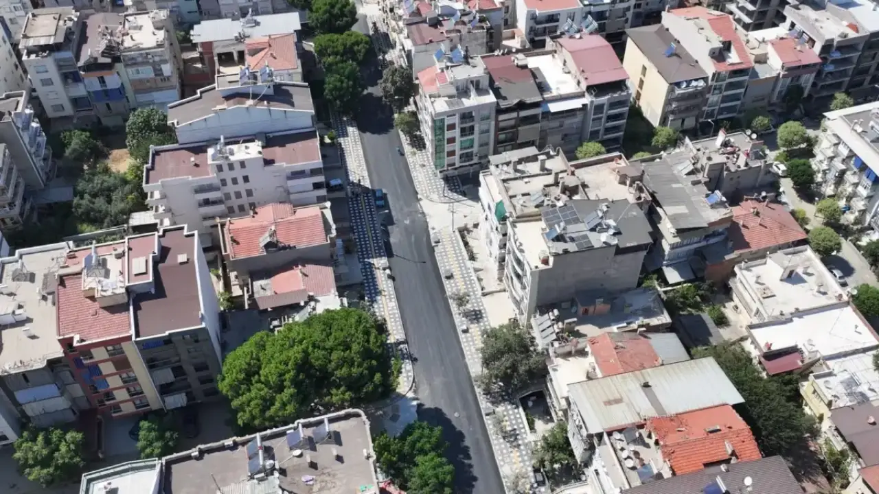 Salihli’nin Şüheda Caddesi sil baştan yenileniyor