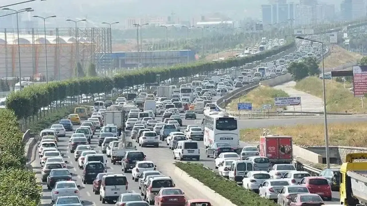 Temmuz Ayında 207 Bin Araç Trafiğe Kayıt