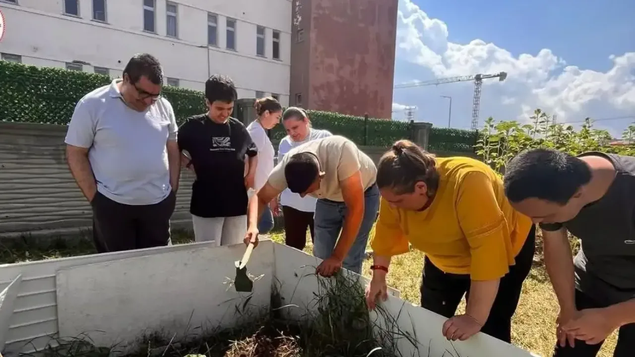 Kars'ta özel gereksinimli bireyler tarımla umut yeşertti