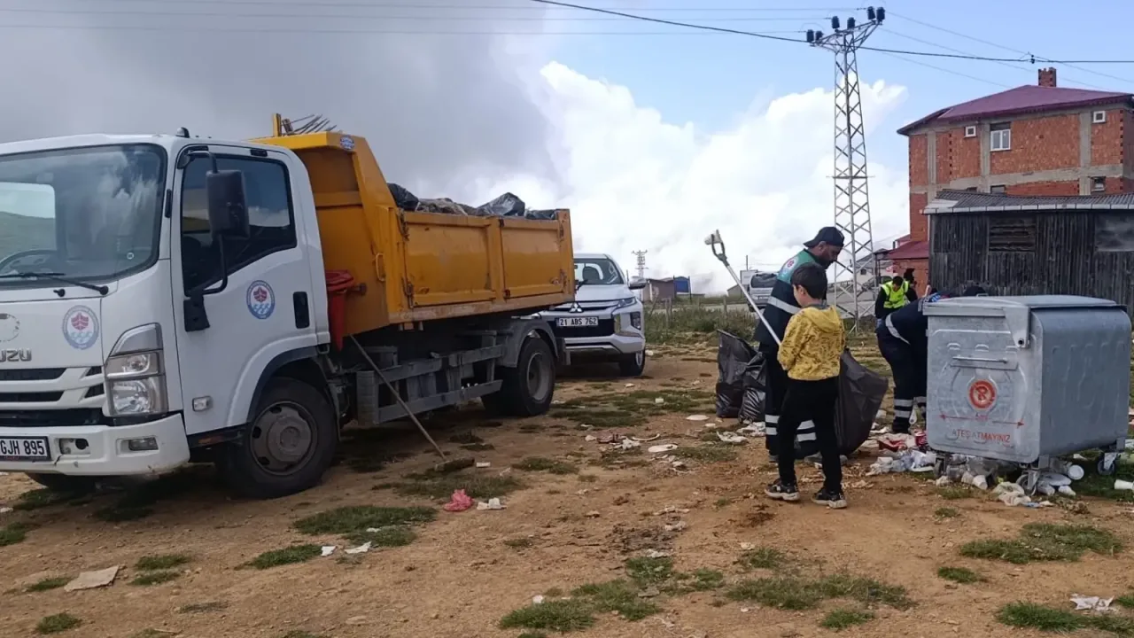 Trabzon Büyükşehir Belediyesi yaylalarda temizlik yaptı