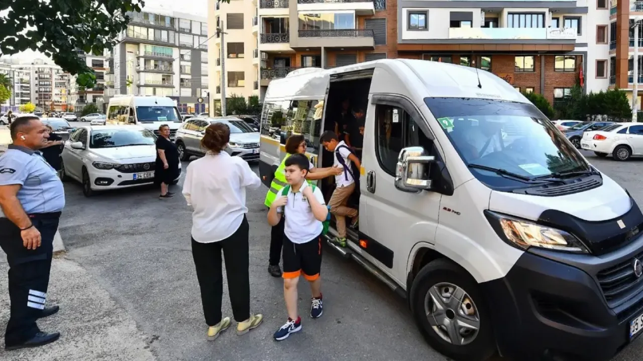 İzmir'de okul servisi tarifesi ihlaline öğrenci başına ceza