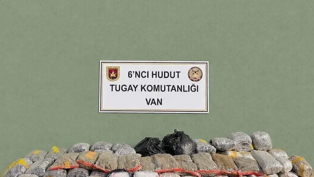 Van hudut hattında 51 kilo uyuşturucu ele geçirildi