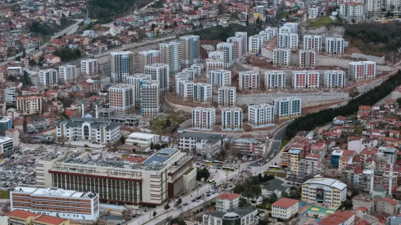 Yeniden doğuşun tarihi... 17 Ağustos’tan “Dirençli Şehir