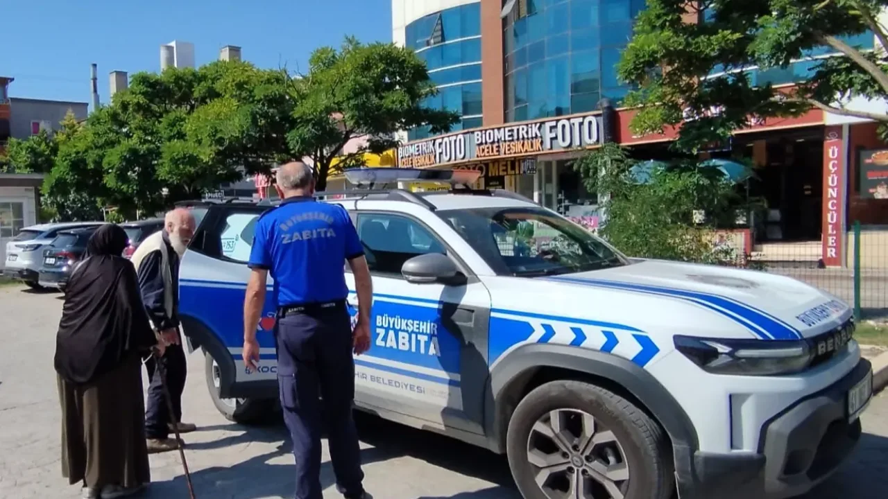 Zabıtadan gurbetçi yaşlı çifte yardım eli