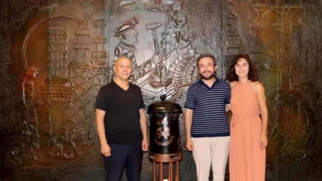 Biyoloji öğretmeni Ferah Ertok, GMİS'li Demir'i ziyaret etti