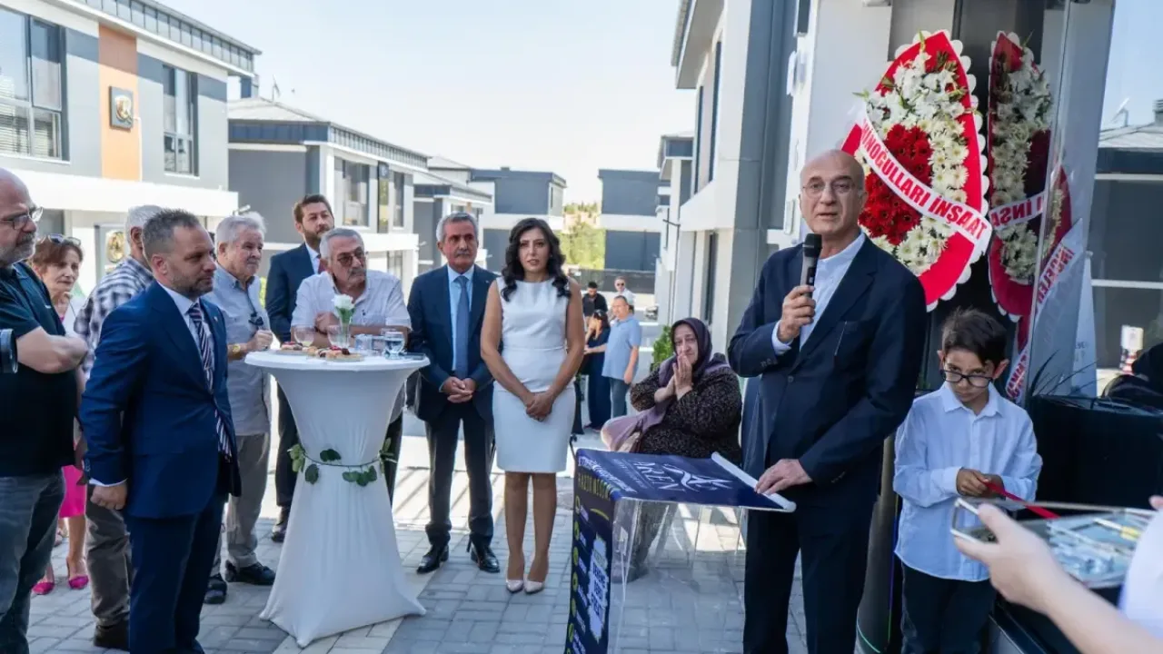 Aren Sanat Akademisi Etimesgut'ta açıldı