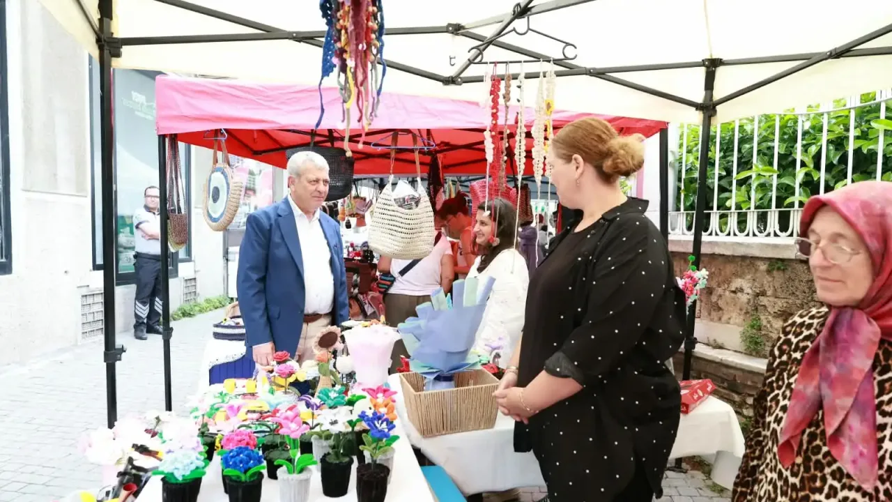 Osmangazi'de kadın girişimciler el emeği ürünlerini sergiledi