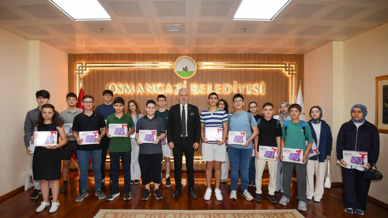 Bursa Osmangazi'de Dijiders başarıya giden yolu açtı
