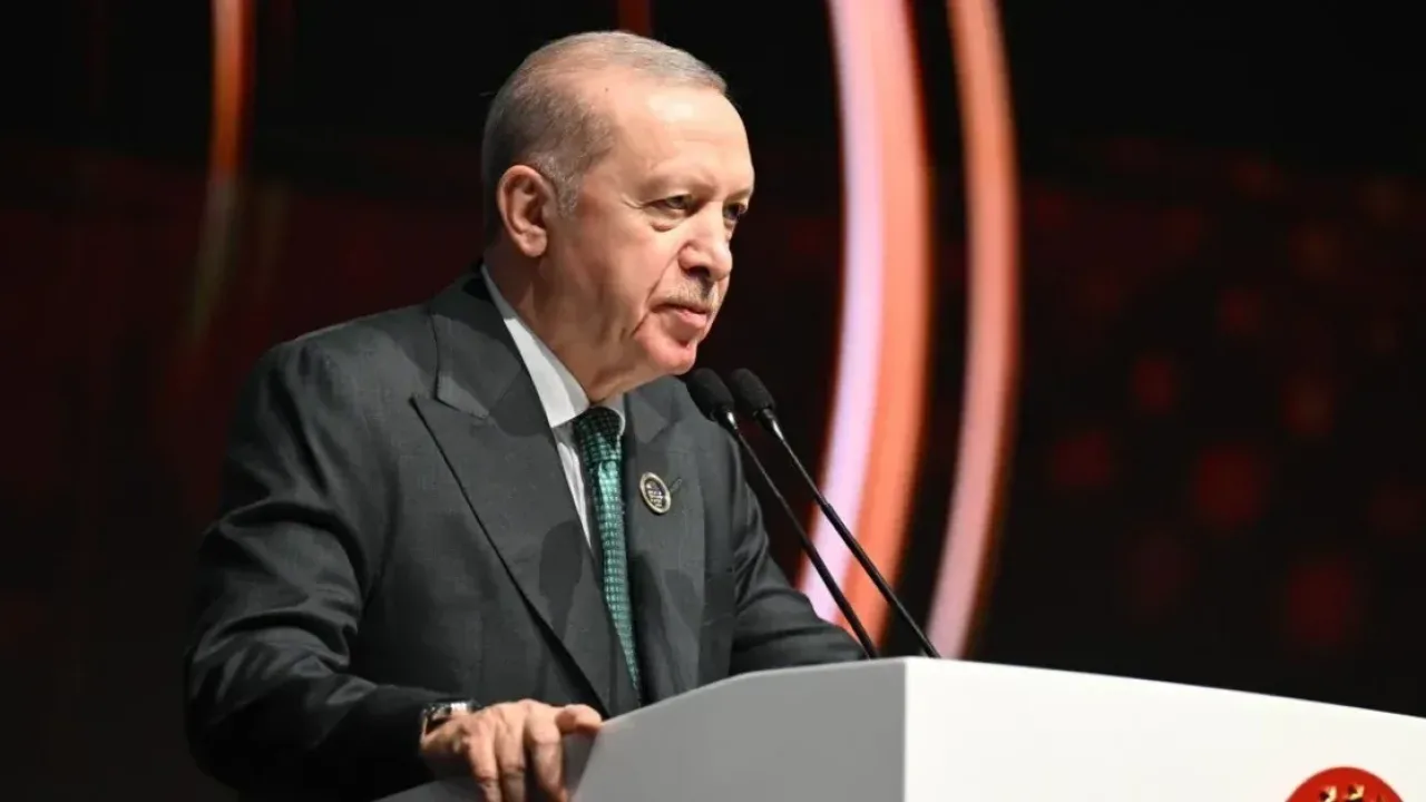 Cumhurbaşkanı Erdoğan: Ana dilimiz büyük bir medeniyet