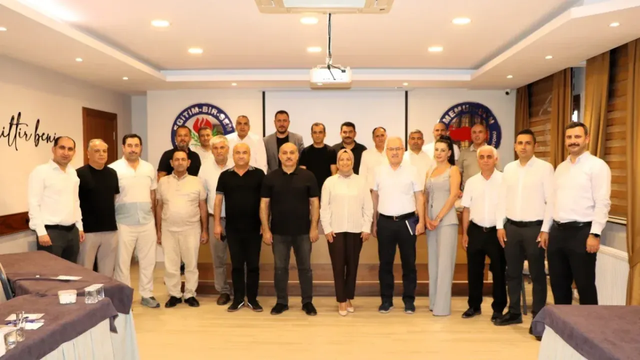 Eğitim-Bir-Sen Adana Şubesi 8. Olağan Genel Kurul'a hazırlanıyor