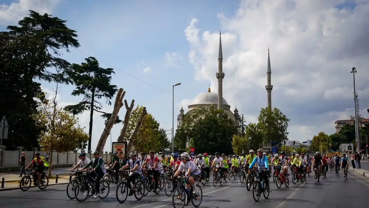 İstanbul’da Yeşilay ve L’Étape Türkiye’den halk sürüşü