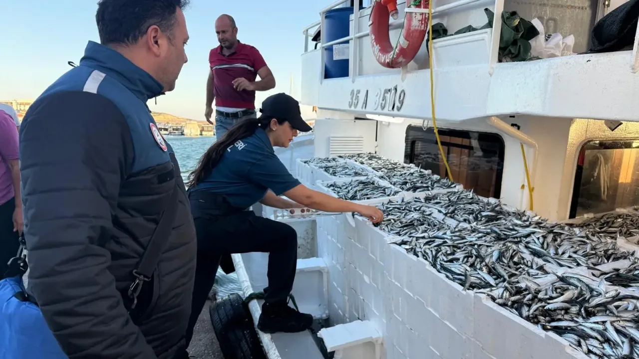 İzmir'de su ürünleri denetimleri aralıksız sürüyor