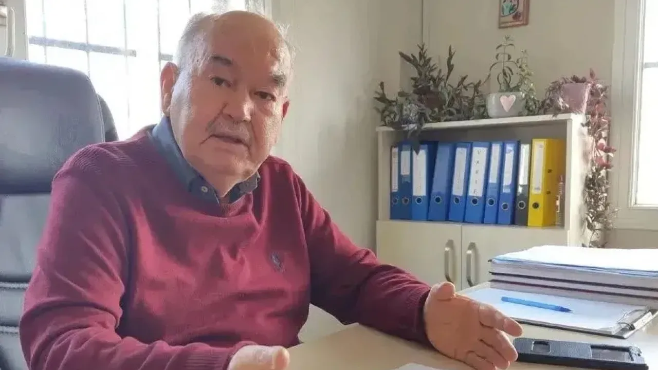 İzmir'in eski başkanı Burhan Özfatura vefat etti!