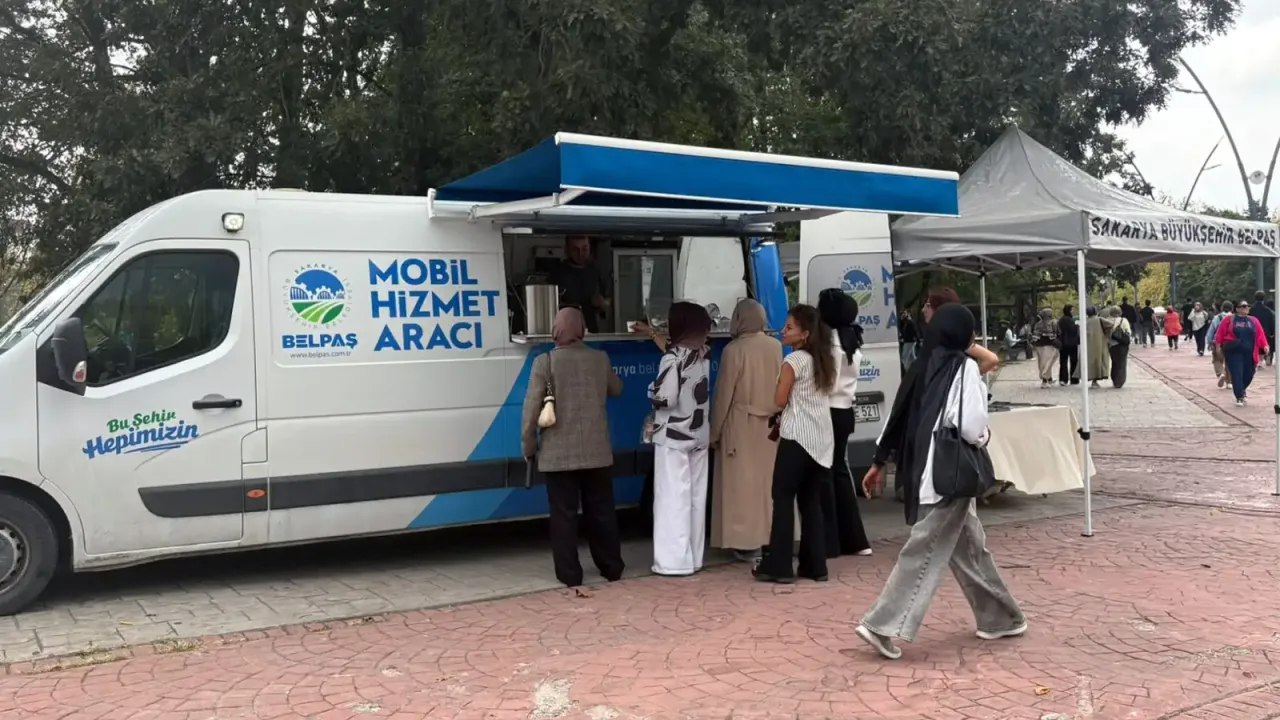 Sakarya'dan üniversitelilere kampüste sıcak karşılama