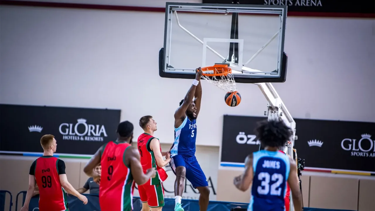 TOFAŞ, Gloria Cup'ta Lokomotiv Kuban'a 113-112 yenildi