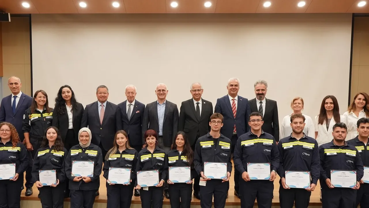 Tüpraş staj programı mezunlarını sertifikalarına kavuşturdu
