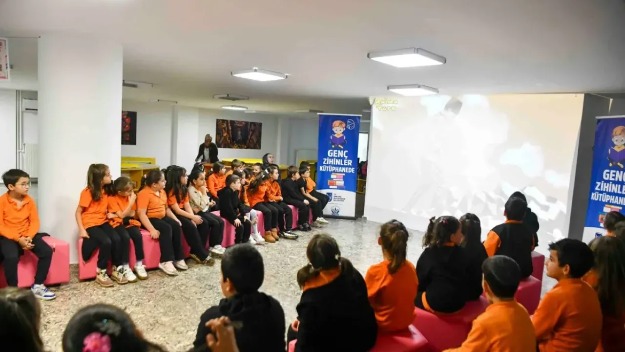 100. Yıl Gençlik Kütüphanesi minik okurları ağırlıyor