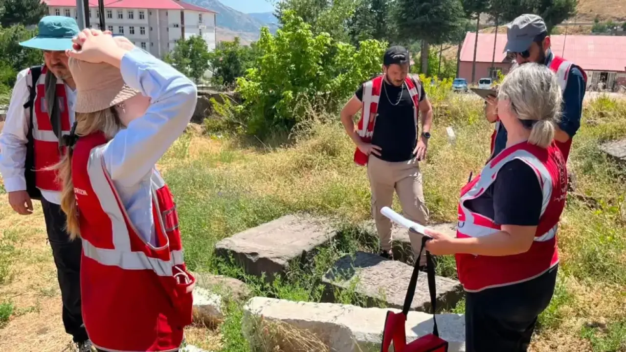 7 bin mezar taşı ve kitabe belgelendi... Taşlara kazınmış hafıza
