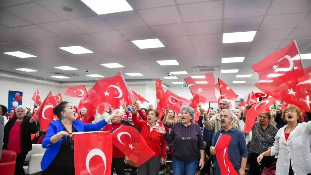 ABB Batıkent Emekliler Lokali’nde Cumhuriyet coşkusu