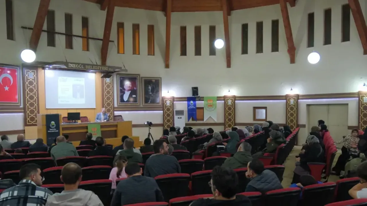Aile Okulu’nda “Sofradan Sohbete Aile” Semineri Gerçekleştirildi