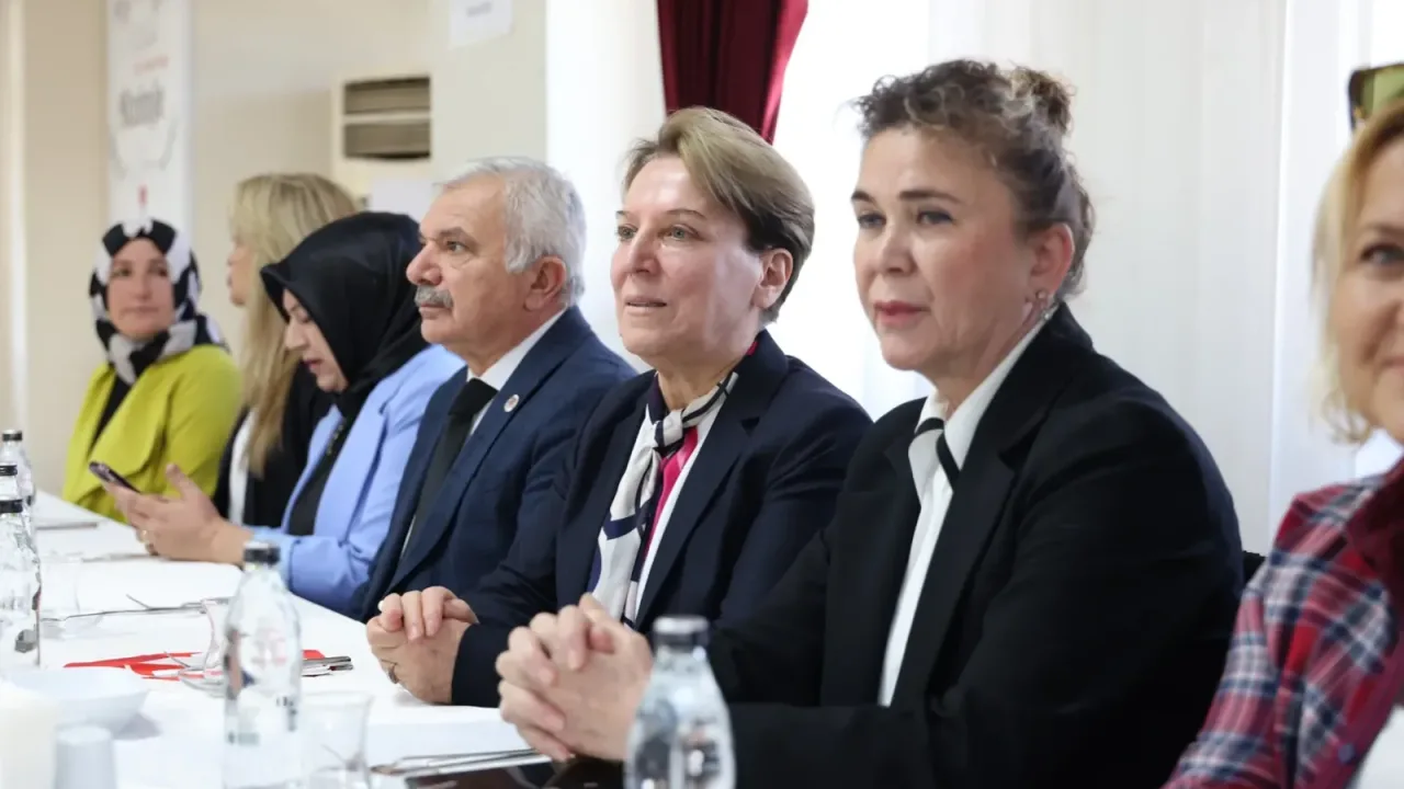 Ankara Keçiören'de 'değerlerimiz' konuşuldu