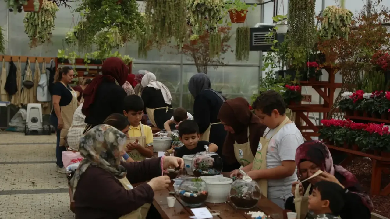 Bahçem Çayırova’da teraryum atölyesi