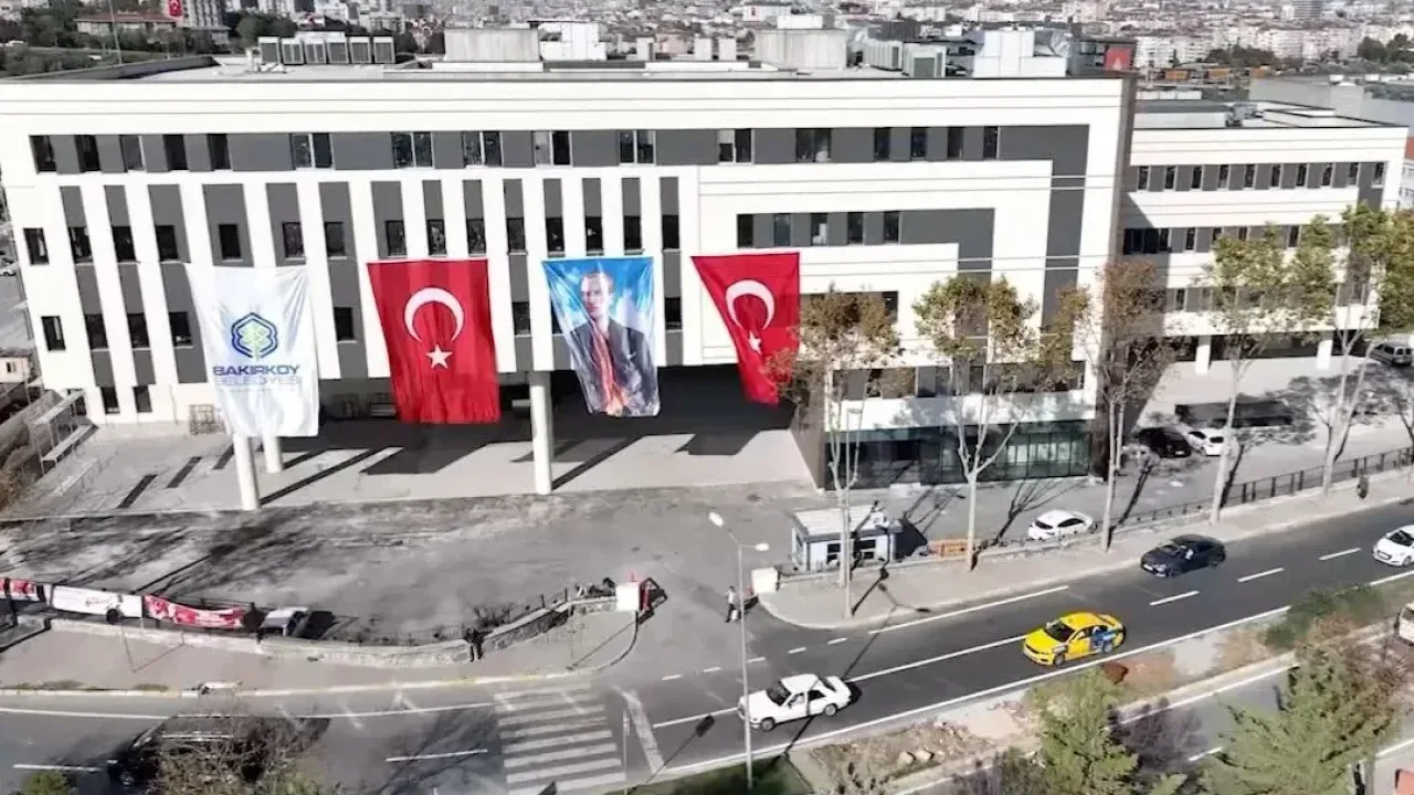 Bakırköy Belediyesi’ne operasyon! 68 gözaltı