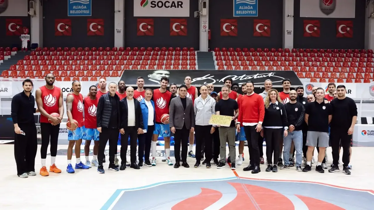 Başkan Serkan Acar'dan Aliağa Petkimspor'a ziyaret