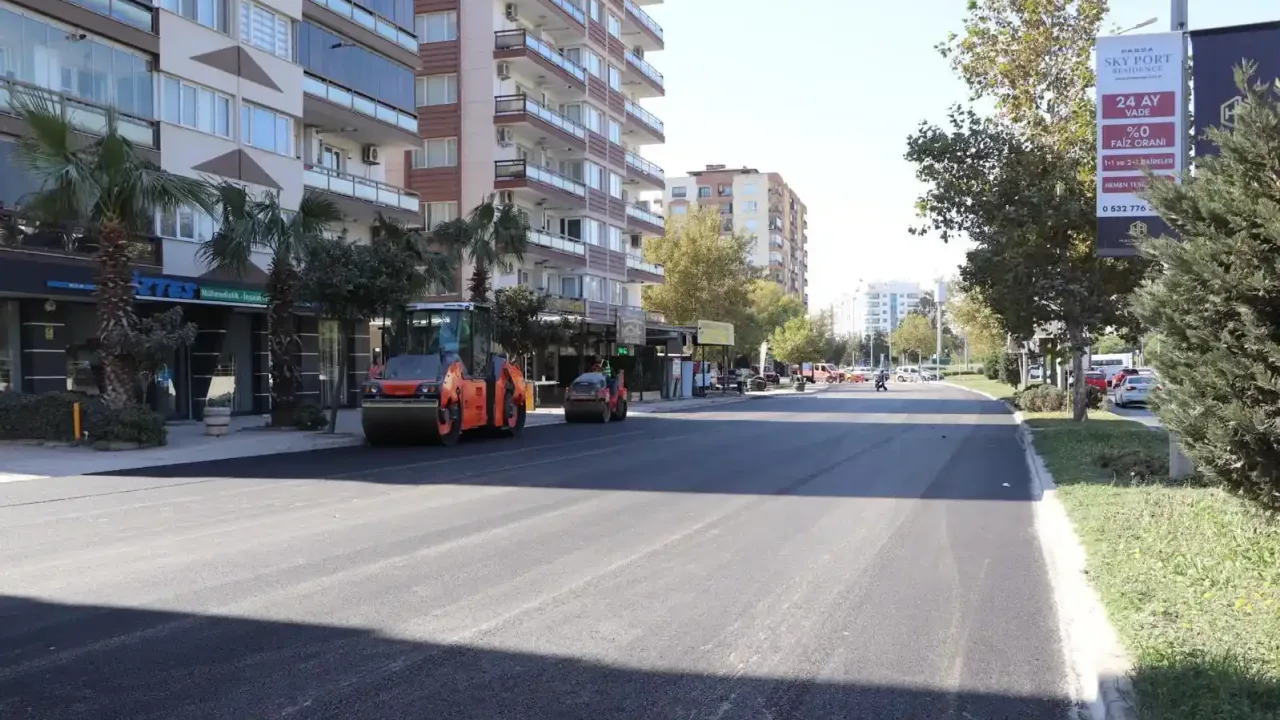 Bayraklı-Bornova hattında 5 kilometrelik yenileme
