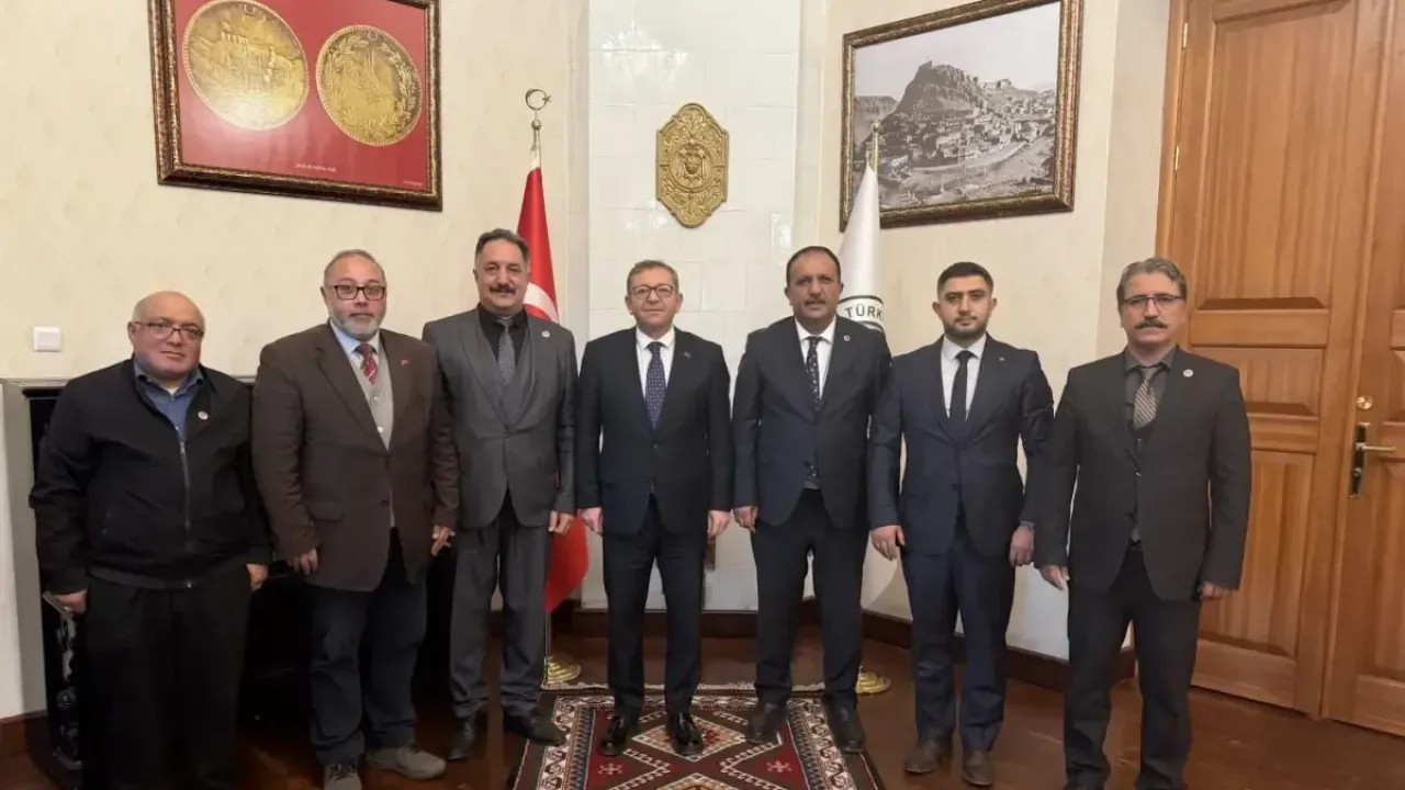 BBP Genel Başkan Yardımcısı Bulut, Kars Valisi Polat'ı ziyaret