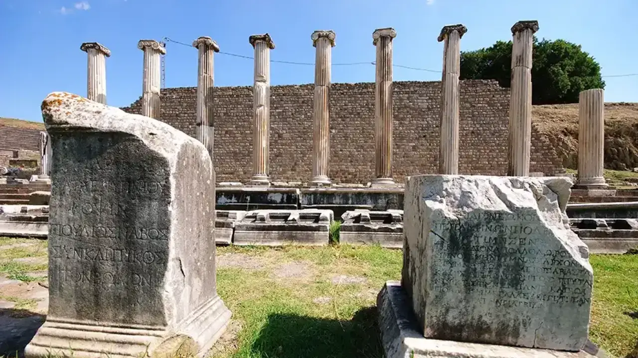 Bergama'da uygarlıkların izleri bir arada