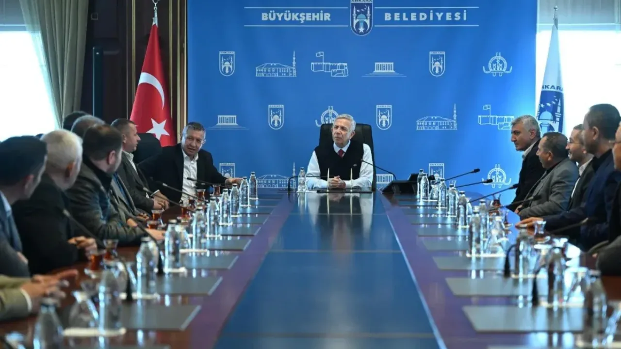 Beypazarı muhtarlarından Mansur Yavaş’a teşekkür ziyareti