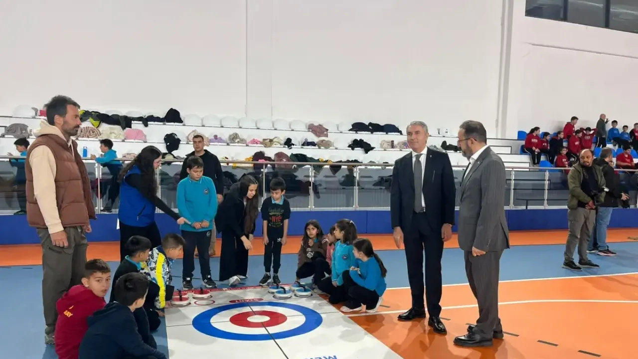 Beypazarı’nda çocuklar geleneksel sokak oyunlarıyla buluştu
