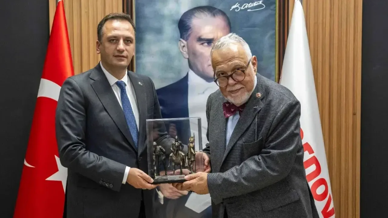 Bornova'da JEOFEST '26, Celal Şengör'ün söyleşisiyle başladı
