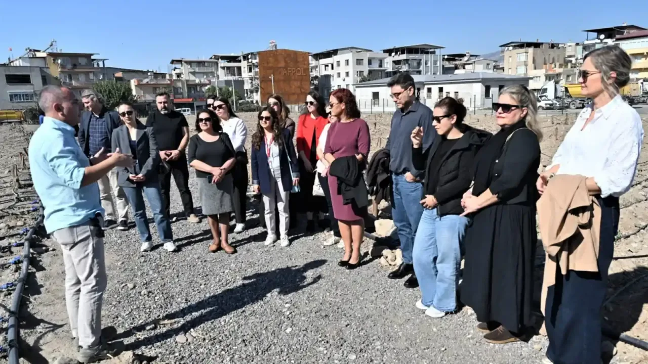 Bornova'dan küresel zirveye güçlü köprü