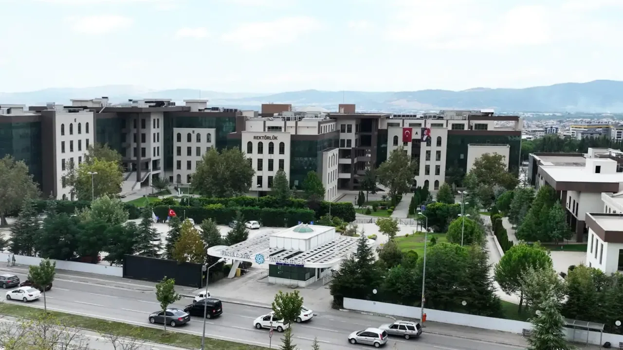 BTÜ, nanoteknolojiyi mesleki eğitime taşıyor