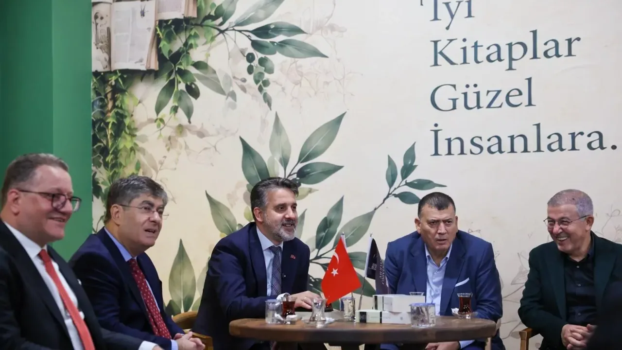 Bursa Büyükşehir Başkan Vekili Biba'dan üniversitelilere tam