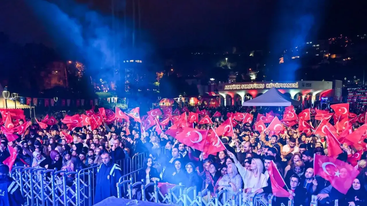 Bursa Cumhuriyet ritminde tek yürek oldu