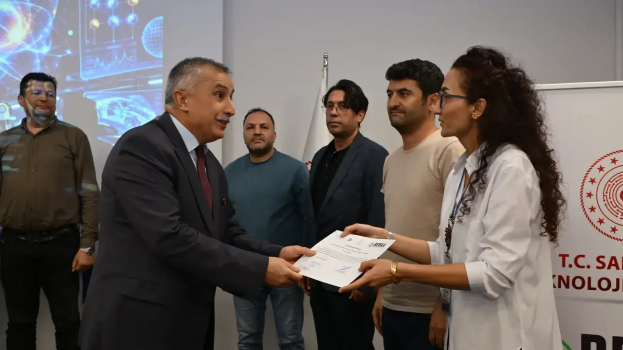 Bursa'da 'Akıllı Üretim Sistemlerinde Kuantum Teknolojilerine