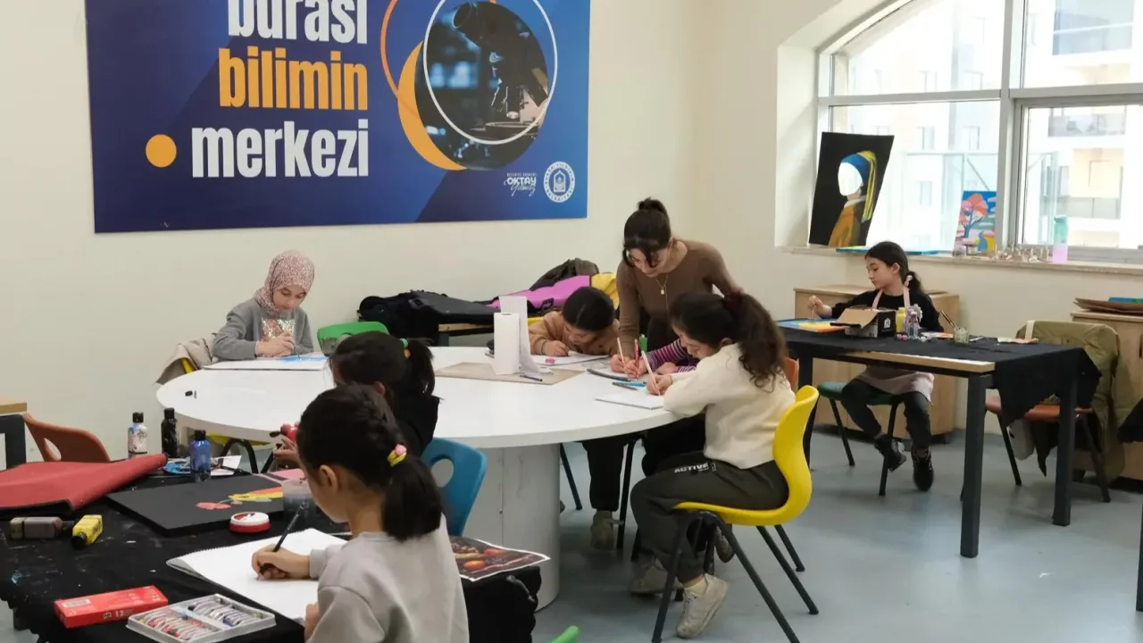 Bursa'da Yıldırım Gençlik Merkezi'nde yeni dönem